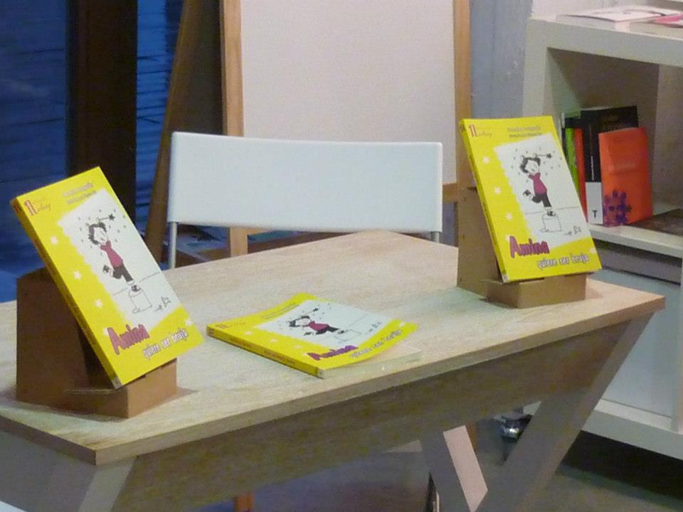 Lee más sobre el artículo Presentación de Amina en el Armadillo ilustrado