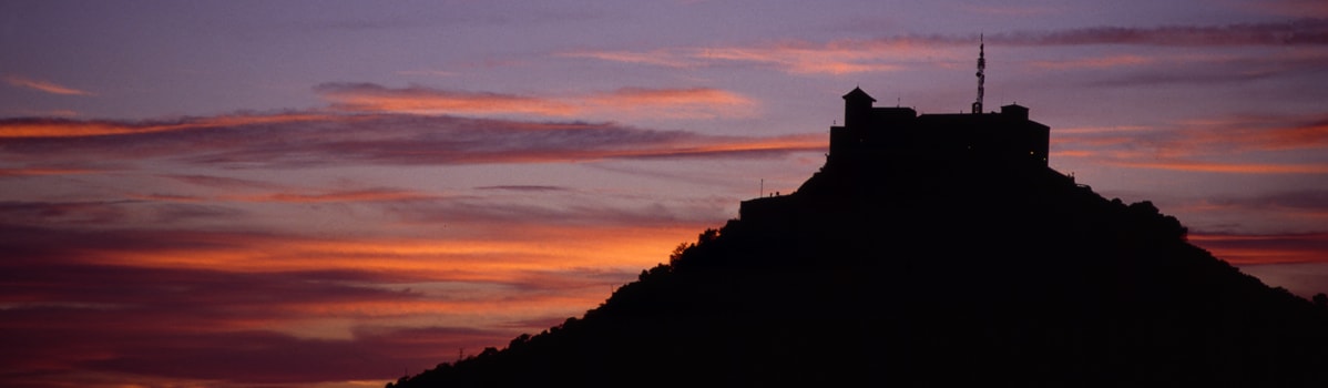 Lee más sobre el artículo #Chucheríadecuento 12: Romance de la Virgen del Pueyo